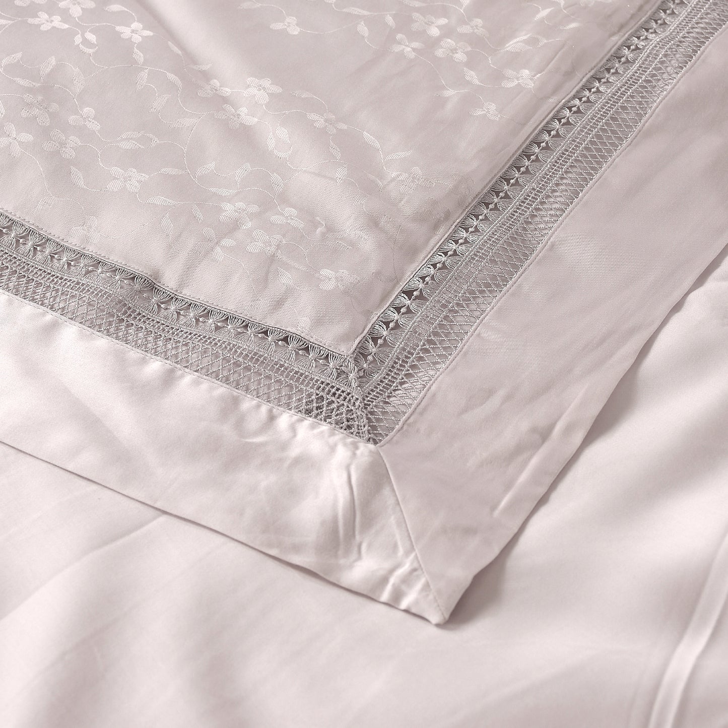 Serenity Comforter - Cotton Feel - Double Bed (90x100 inches)