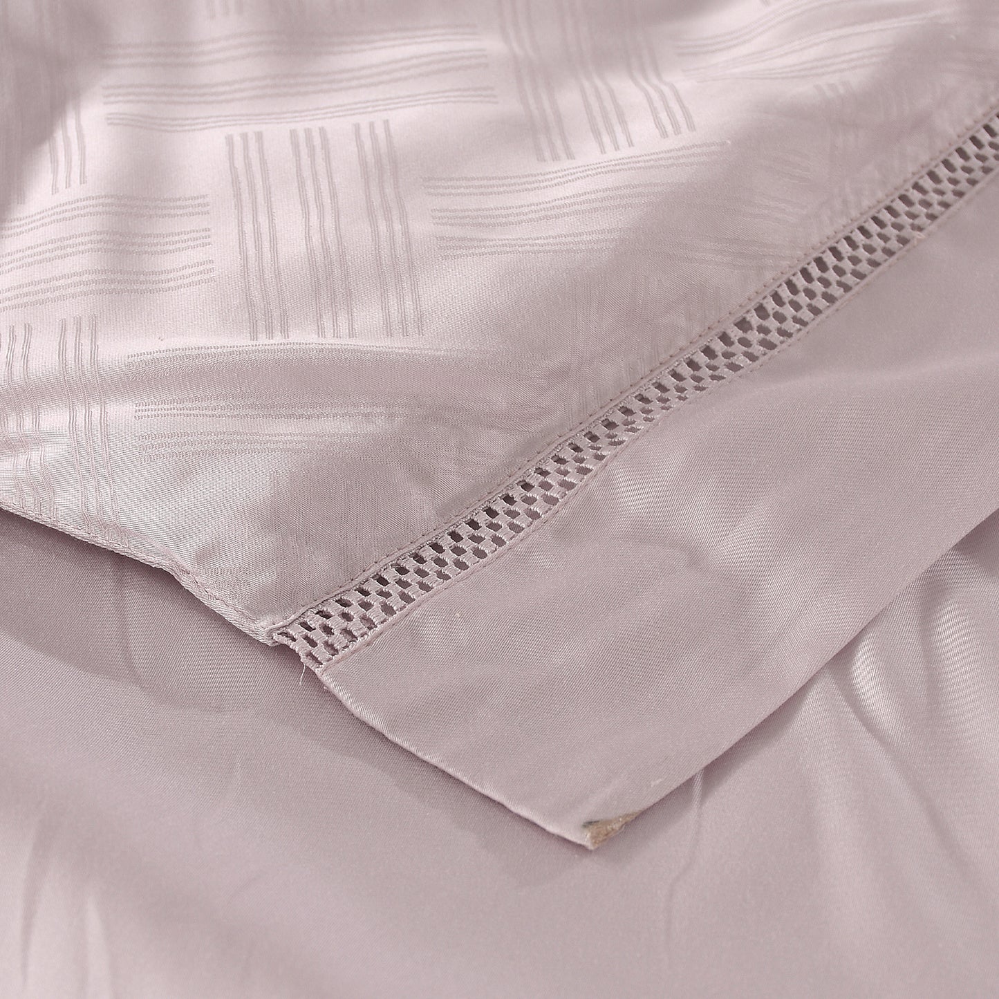 Serenity Comforter - Cotton Feel - Double Bed (90x100 inches)