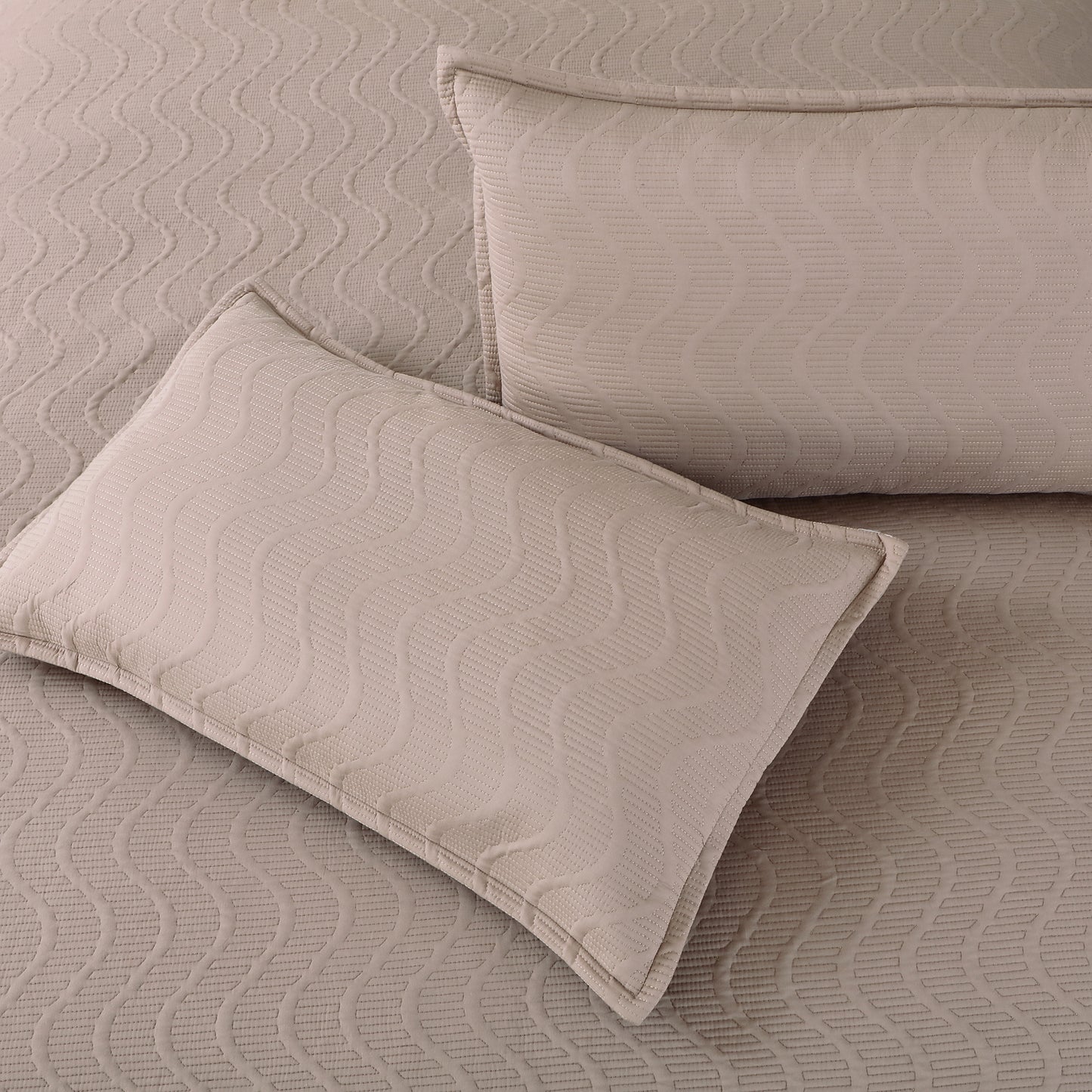 Vesper BedSpread -Double Bed (100x108inches) with two Pillow covers
