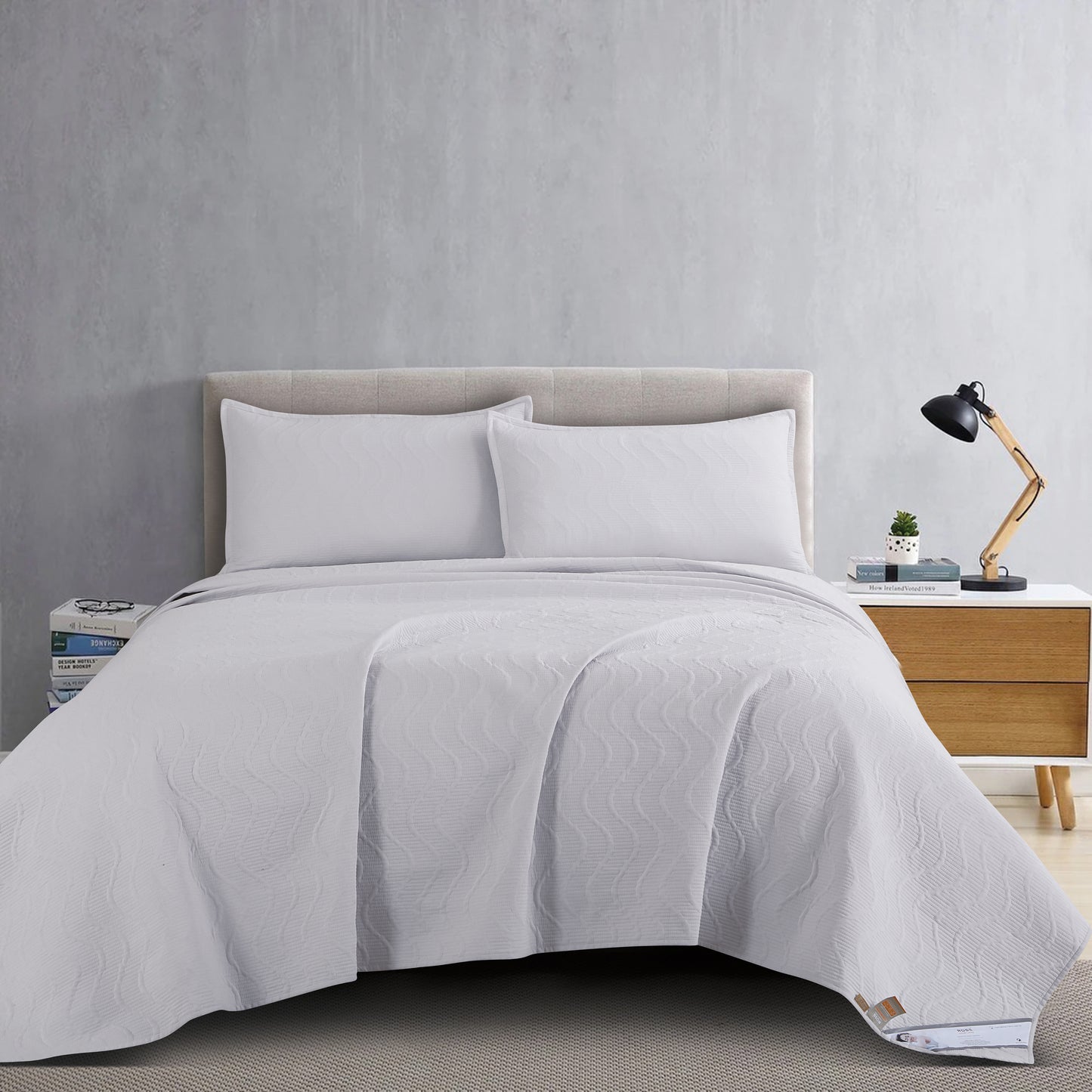 Vesper BedSpread -Double Bed (100x108inches) with two Pillow covers