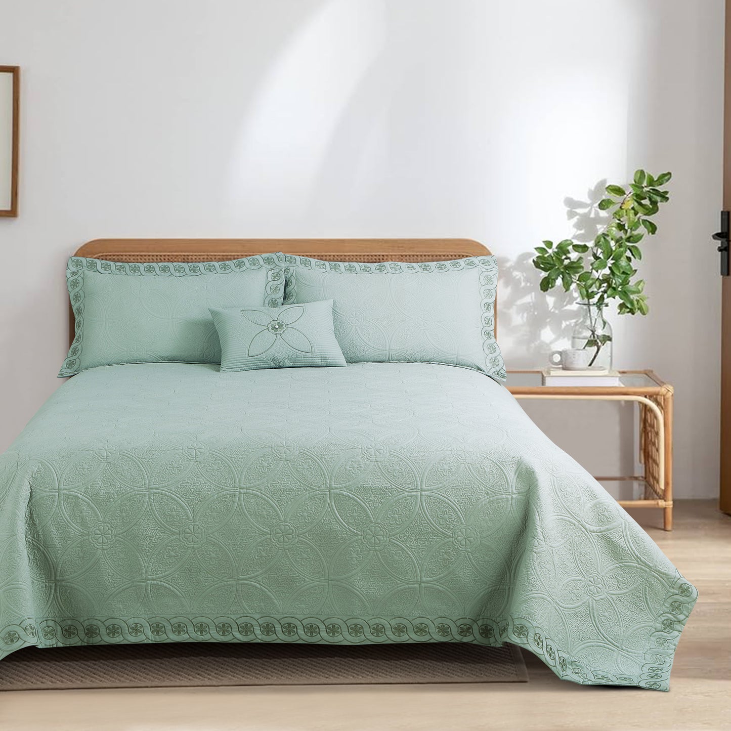 Horizon BedSpread -Double Bed (100x108inches) with two Pillow covers