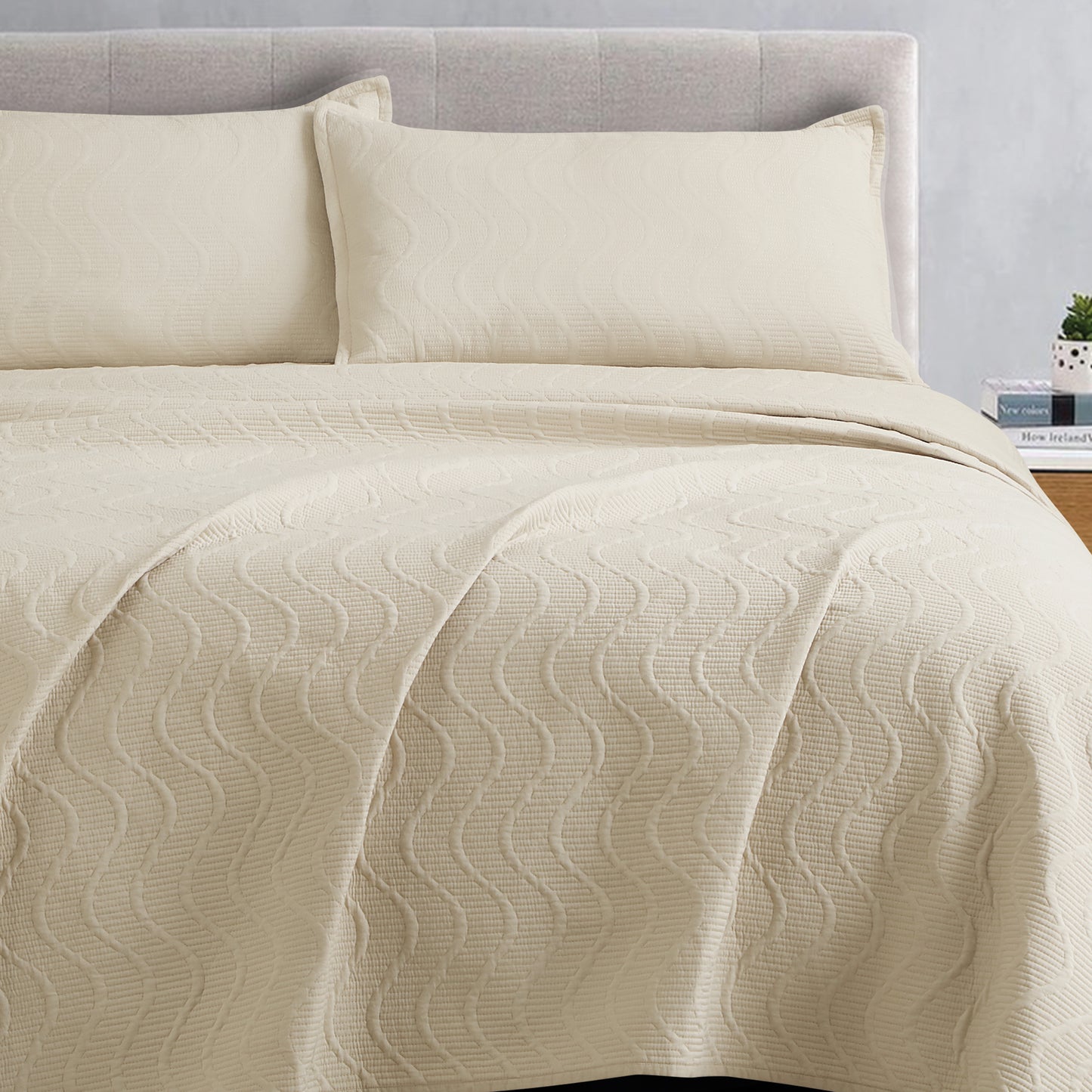 Vesper BedSpread -Double Bed (100x108inches) with two Pillow covers