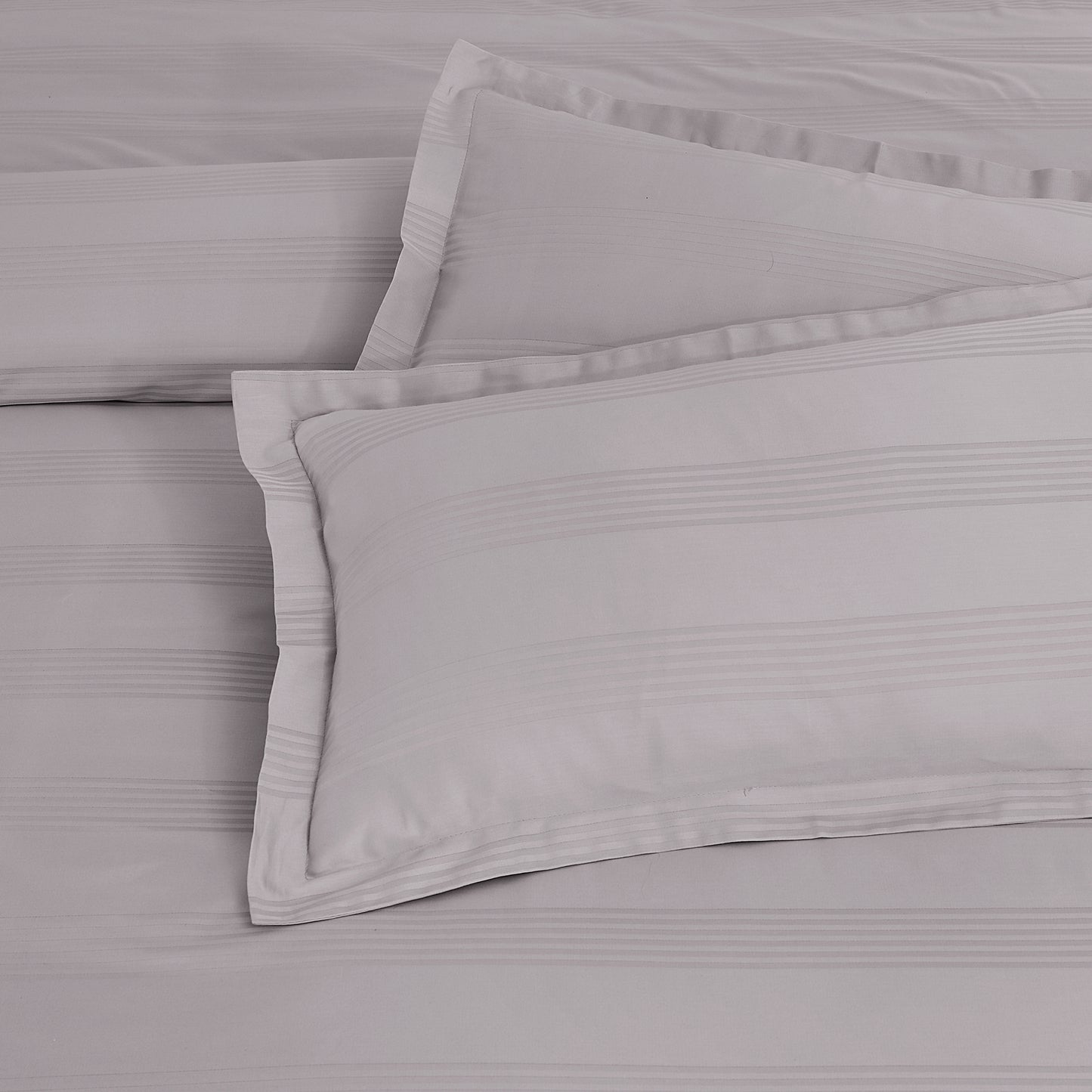 Triumph Bedsheet -King Size (108x108 inches) -400 TC with two Pillow Covers