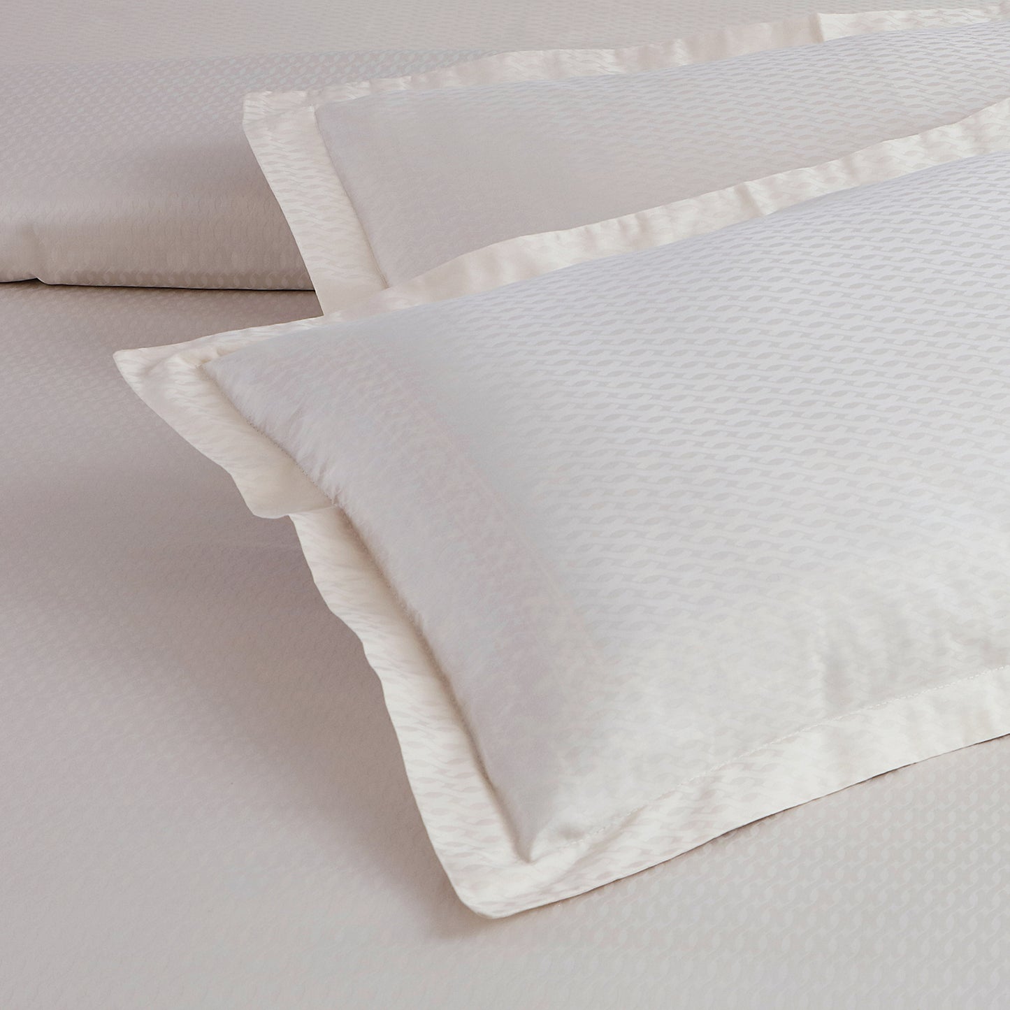 Velocity Bedsheet -King Size (108x108 inches) -400 TC with two Pillow Covers