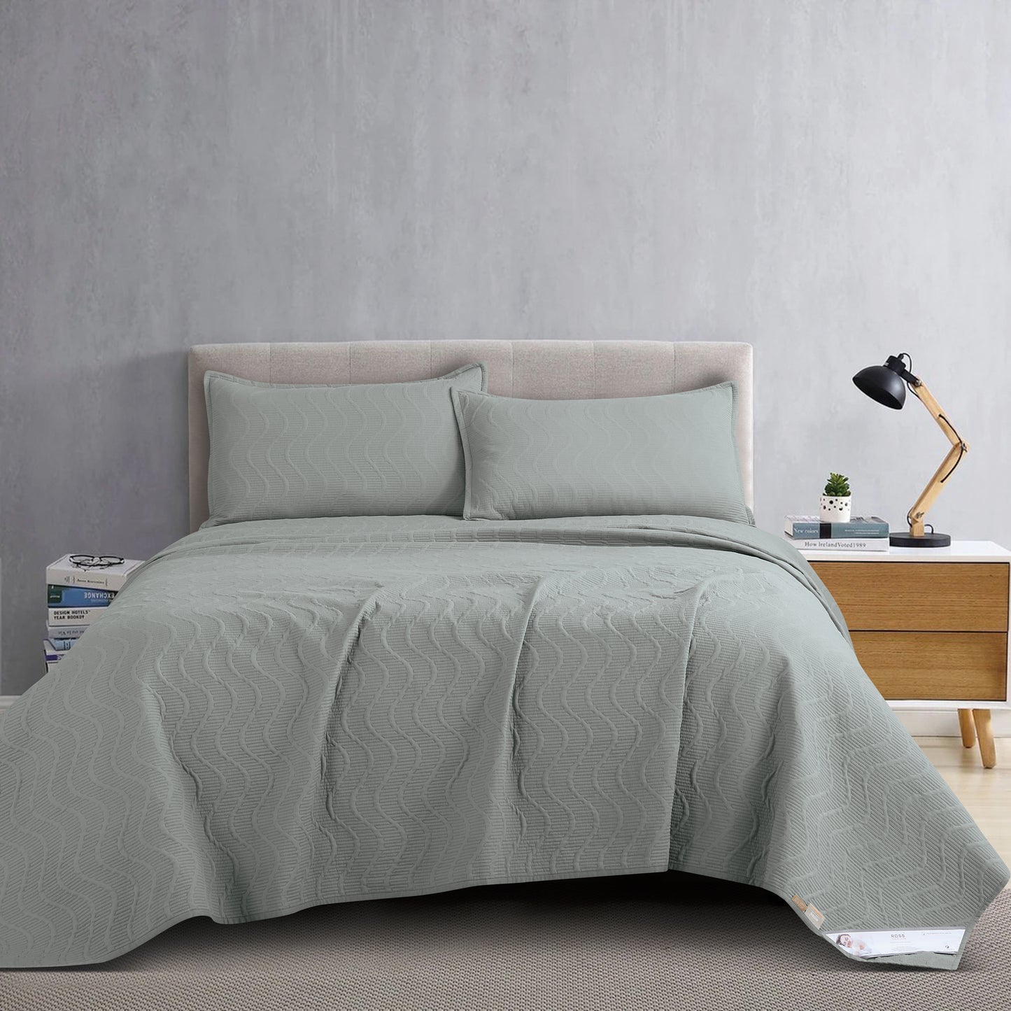 Vesper BedSpread -Double Bed (100x108inches) with two Pillow covers