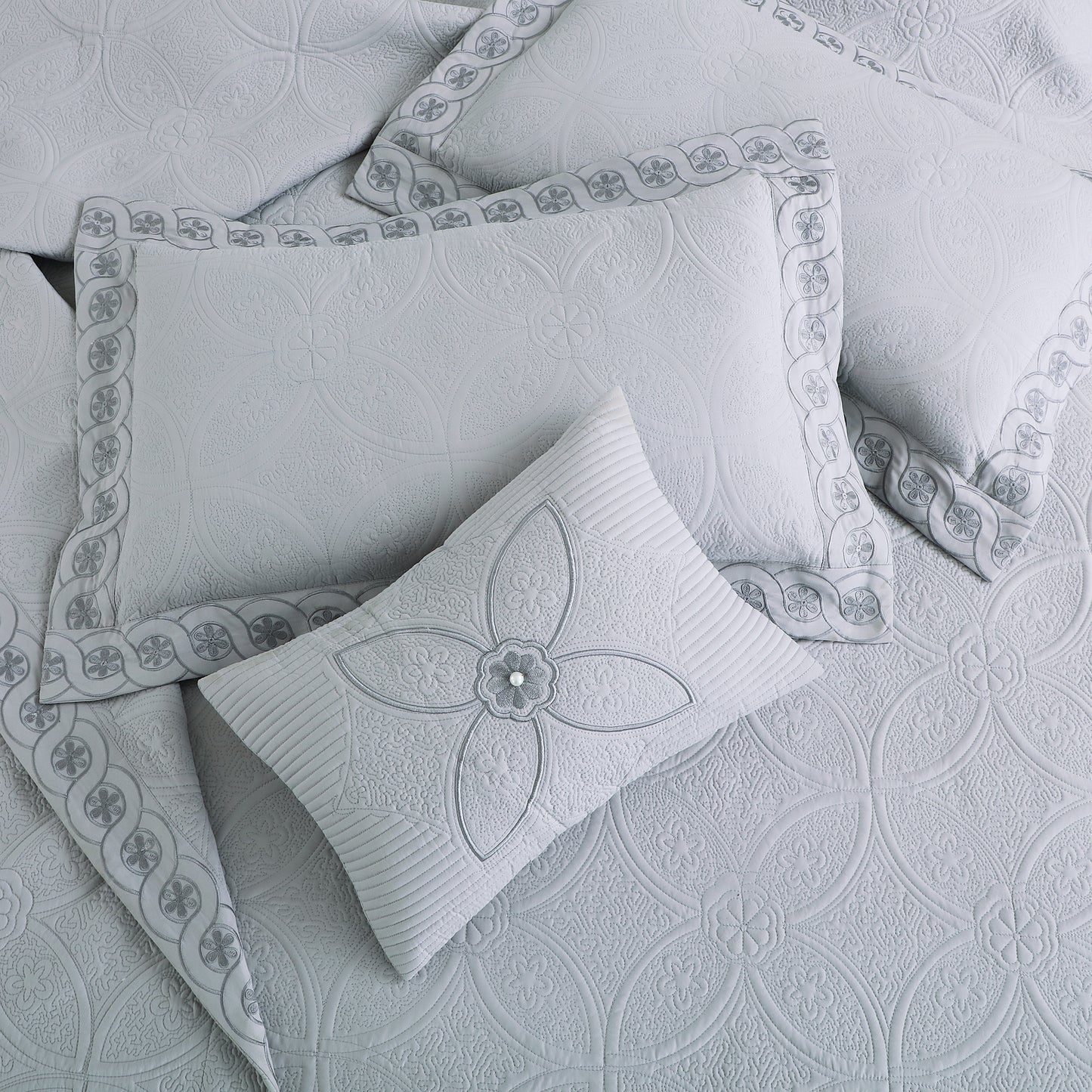 Horizon BedSpread -Double Bed (100x108inches) with two Pillow covers