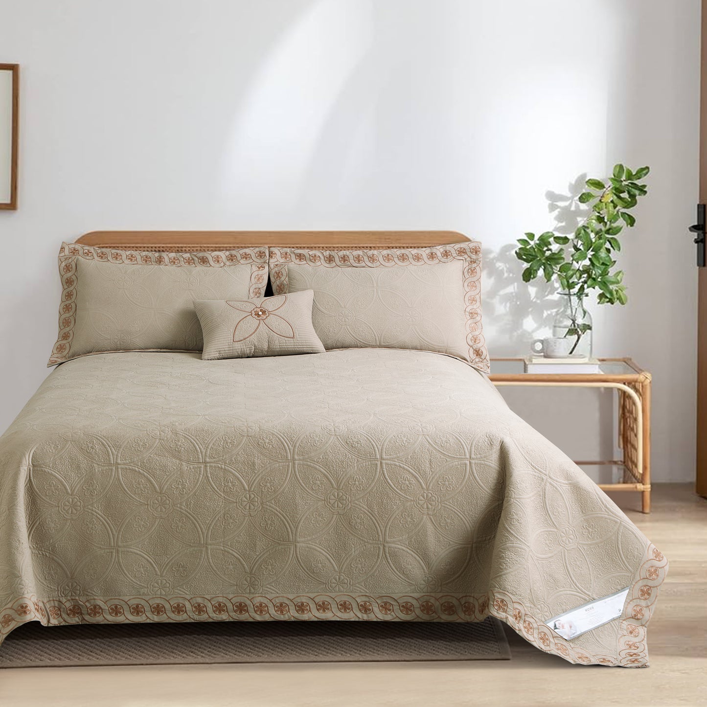 Horizon BedSpread -Double Bed (100x108inches) with two Pillow covers