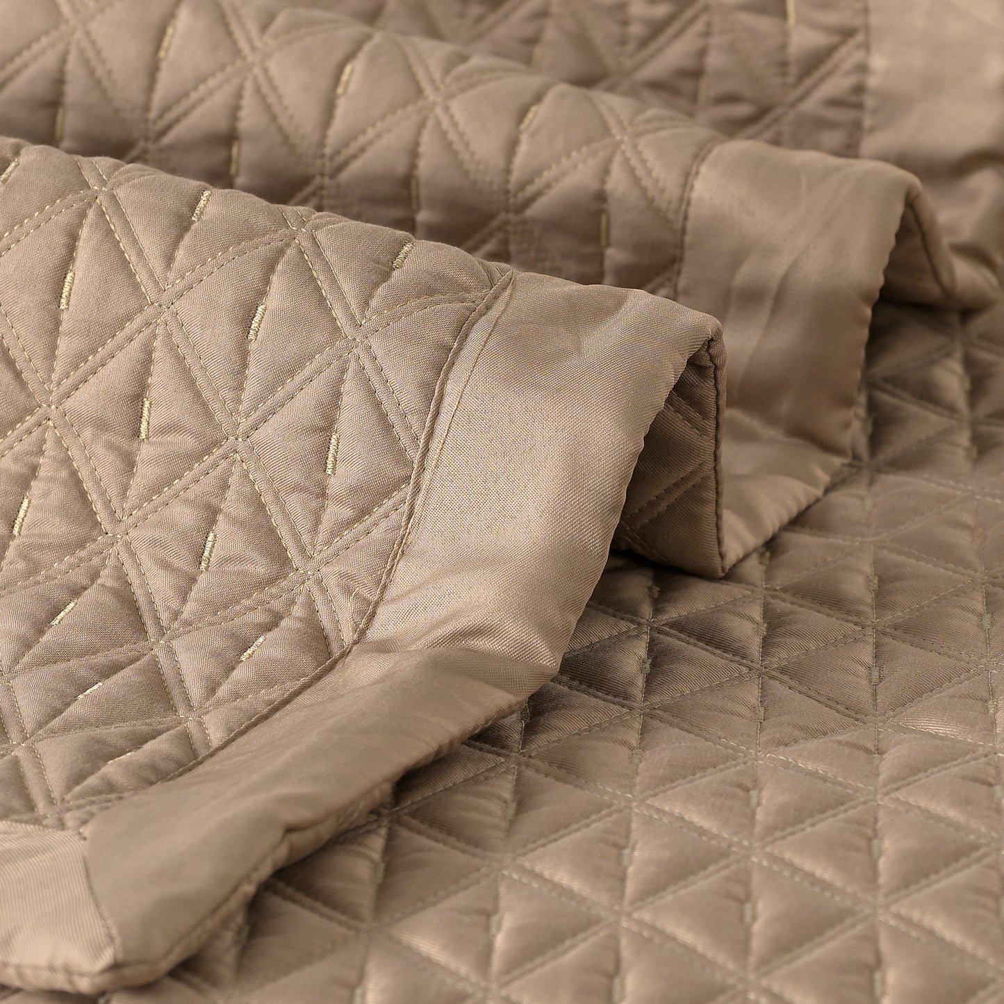 Ember BedSpread -Double Bed (100x108inches) with two Pillow covers