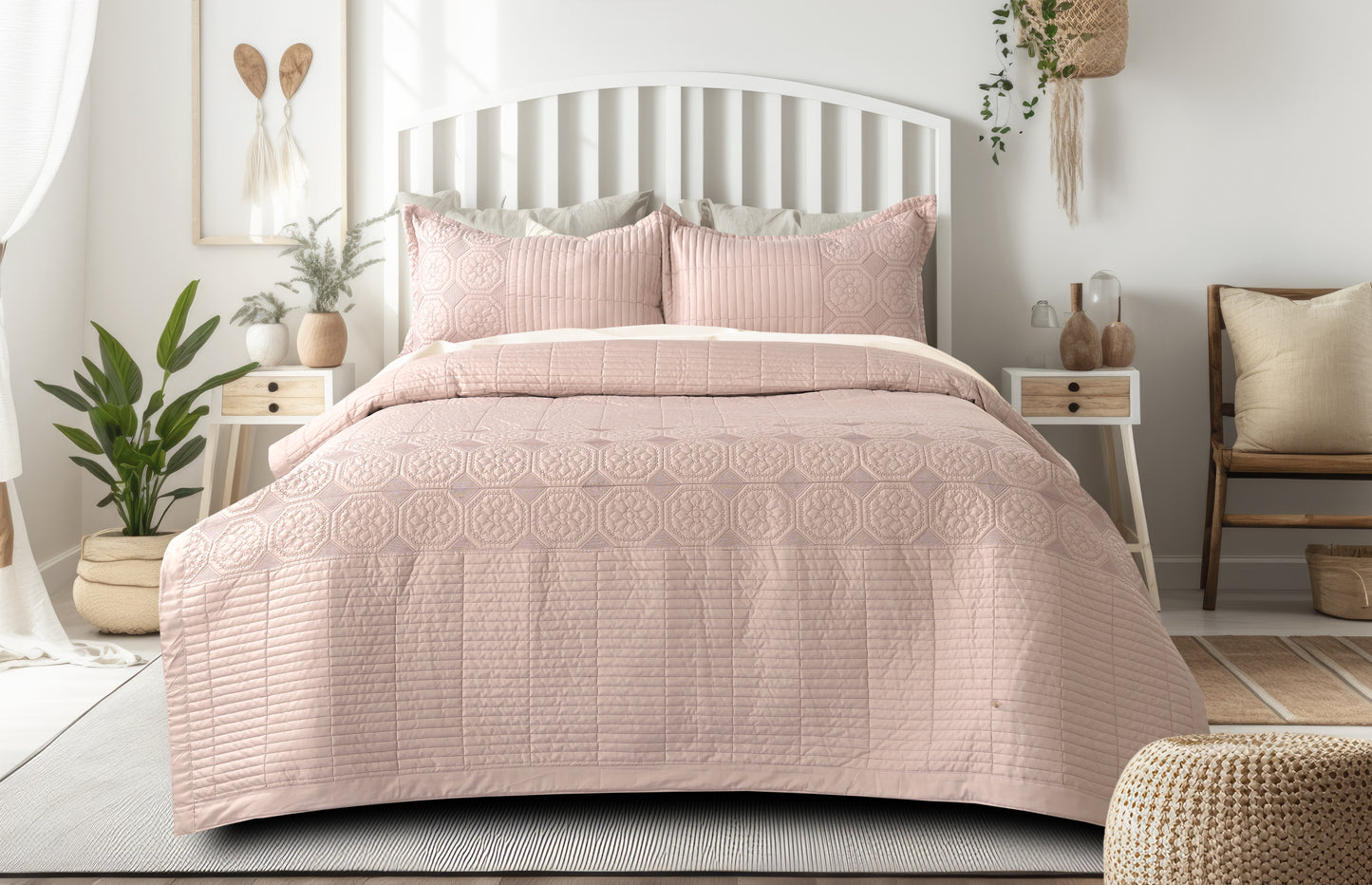 Iconic BedSpread -Double Bed (90x100 inches) with two Pillow covers