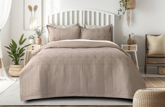 Iconic BedSpread -Double Bed (90x100 inches) with two Pillow covers