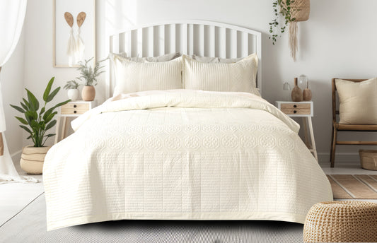 Iconic BedSpread -Double Bed (90x100 inches) with two Pillow covers