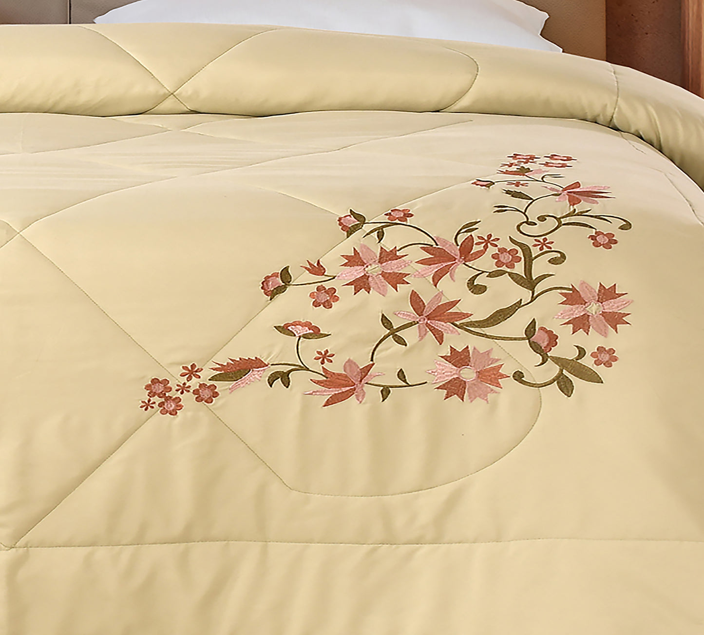 Marseille Comforter - Cotton Feel - Double Bed (90x100 inches)