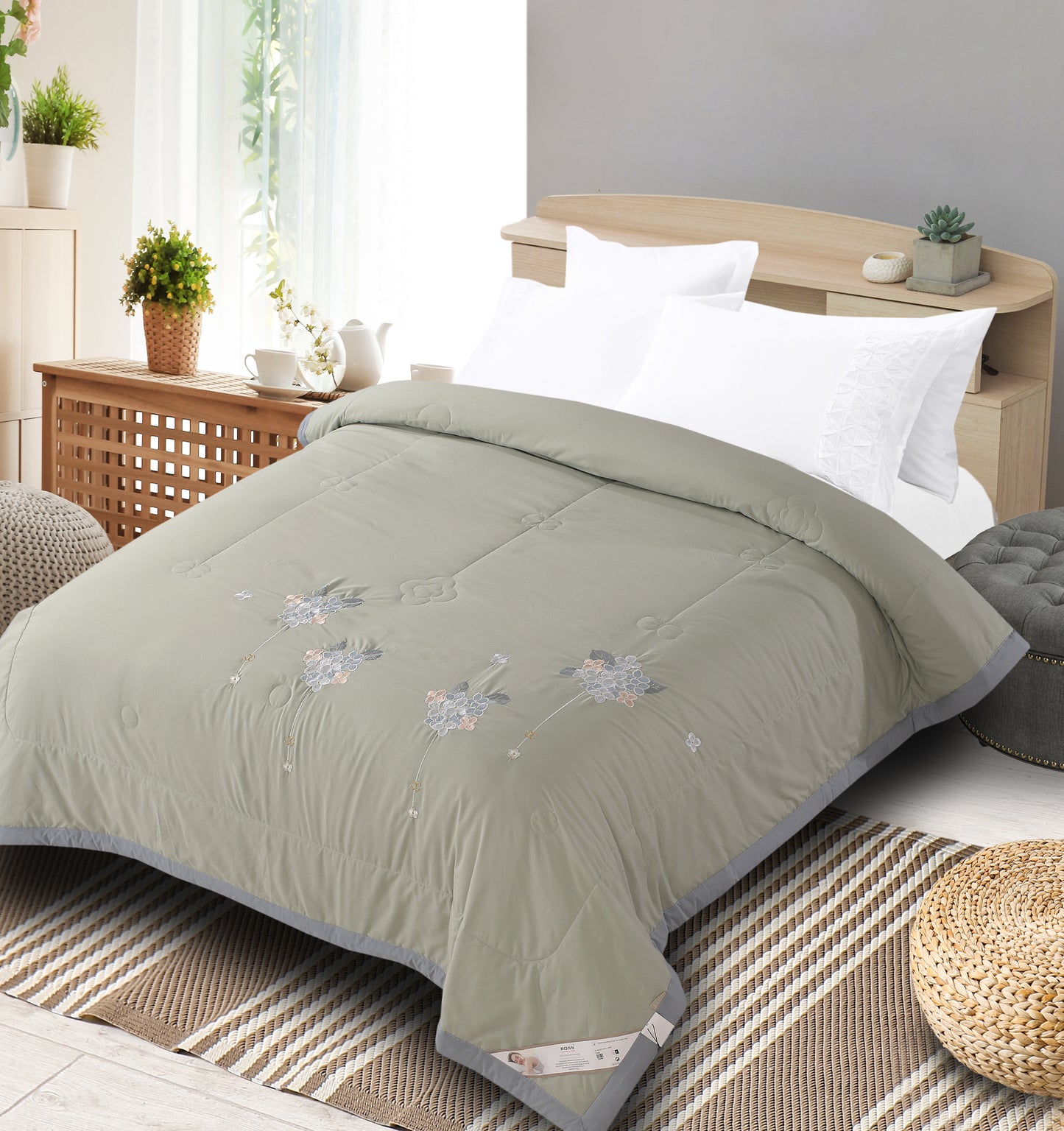 Dalton Comforter - Cotton Feel - Double Bed (90x100 inches)