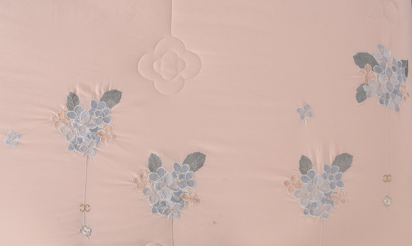 Dalton Comforter - Cotton Feel - Double Bed (90x100 inches)