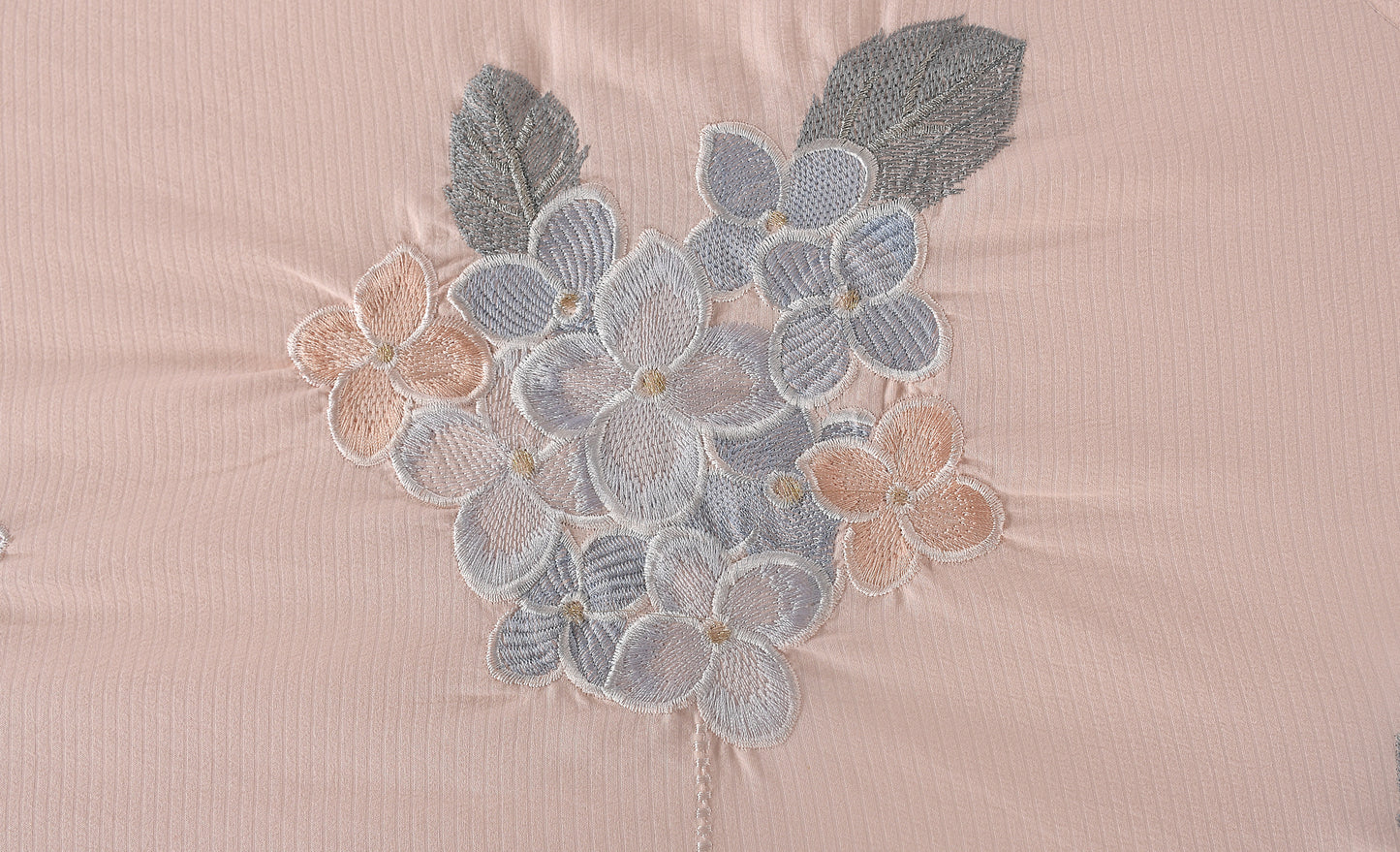 Dalton Comforter - Cotton Feel - Double Bed (90x100 inches)