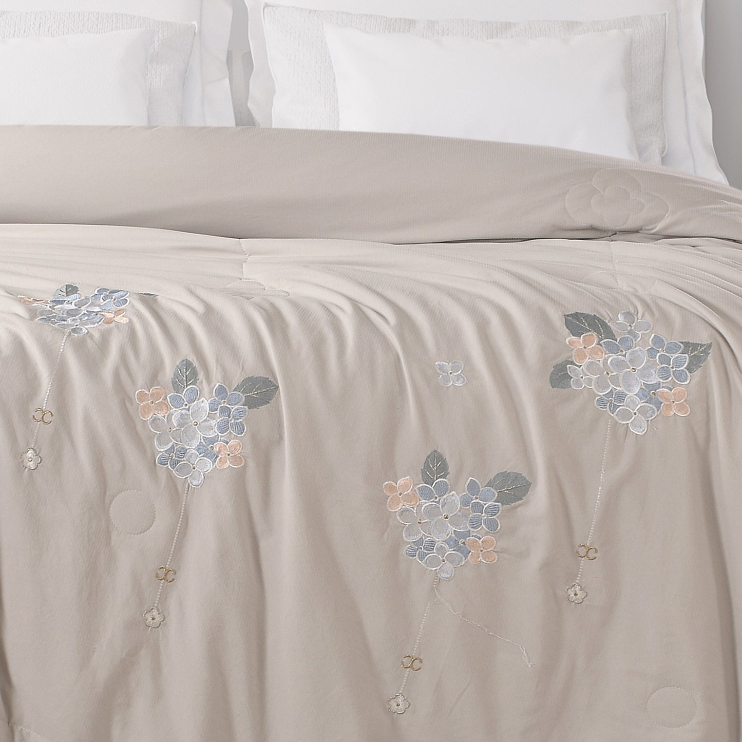 Dalton Comforter - Cotton Feel - Double Bed (90x100 inches)