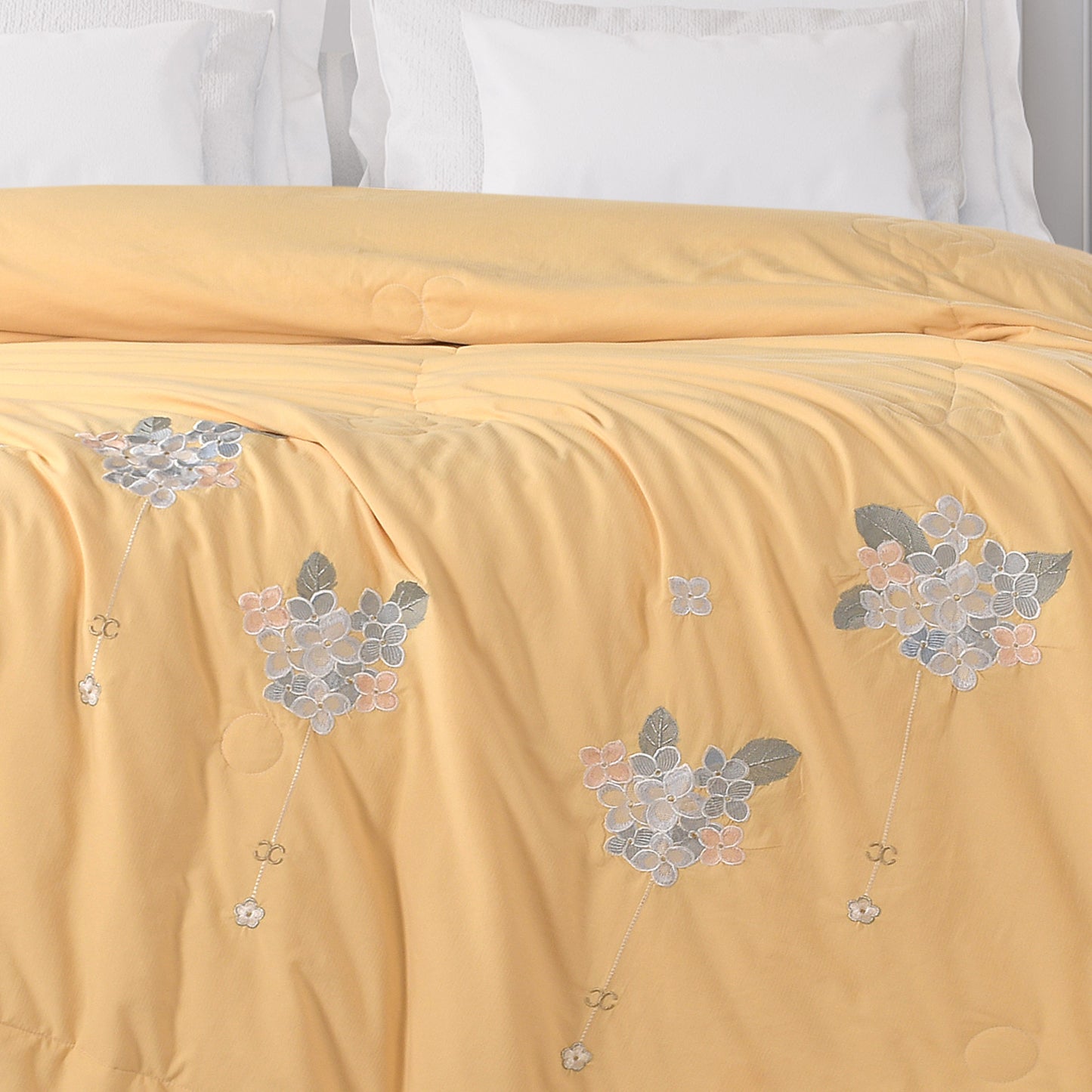 Dalton Comforter - Cotton Feel - Double Bed (90x100 inches)