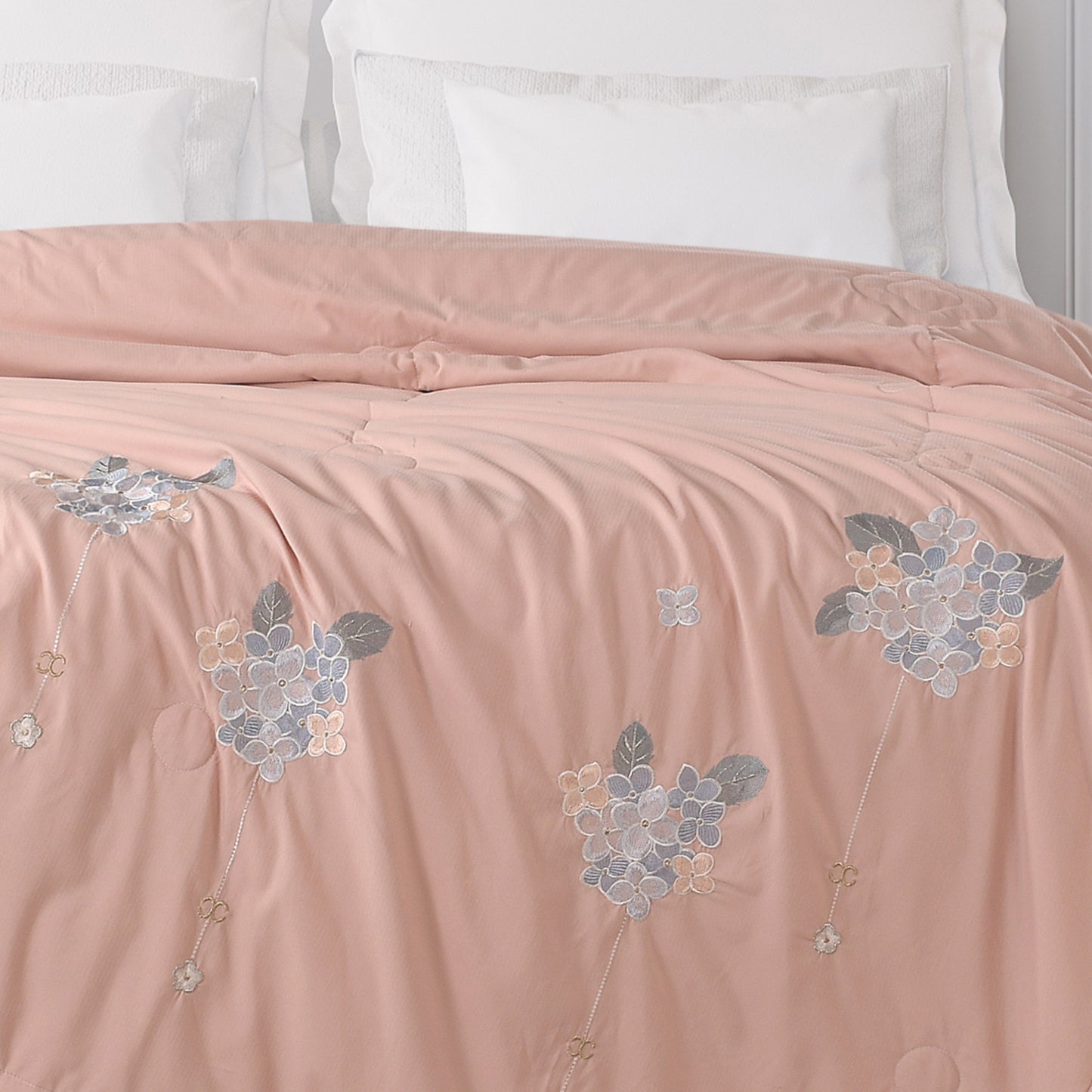 Dalton Comforter - Cotton Feel - Double Bed (90x100 inches)
