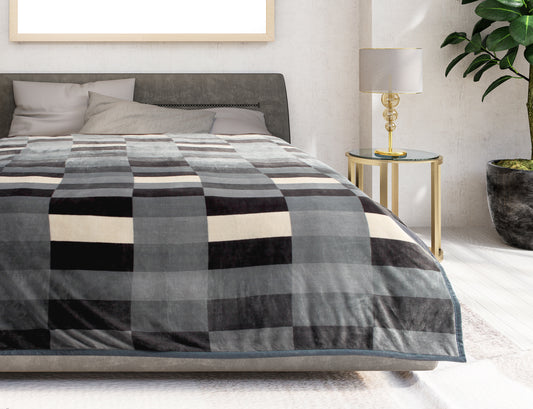 Orchid Winter Bedsheet -King Size (100x108 inches) with two Pillow Covers