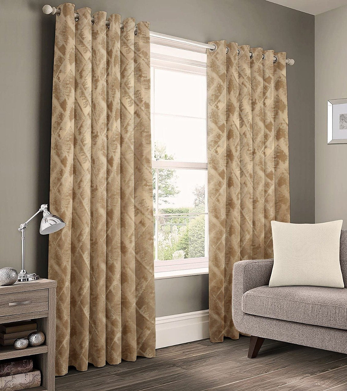 MNS  Simba  Rose Door Curtain