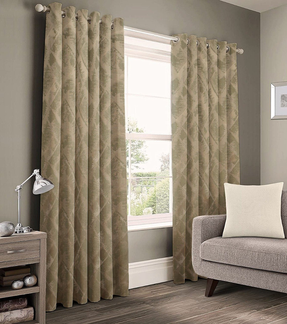 MNS  Simba  Rose Door Curtain