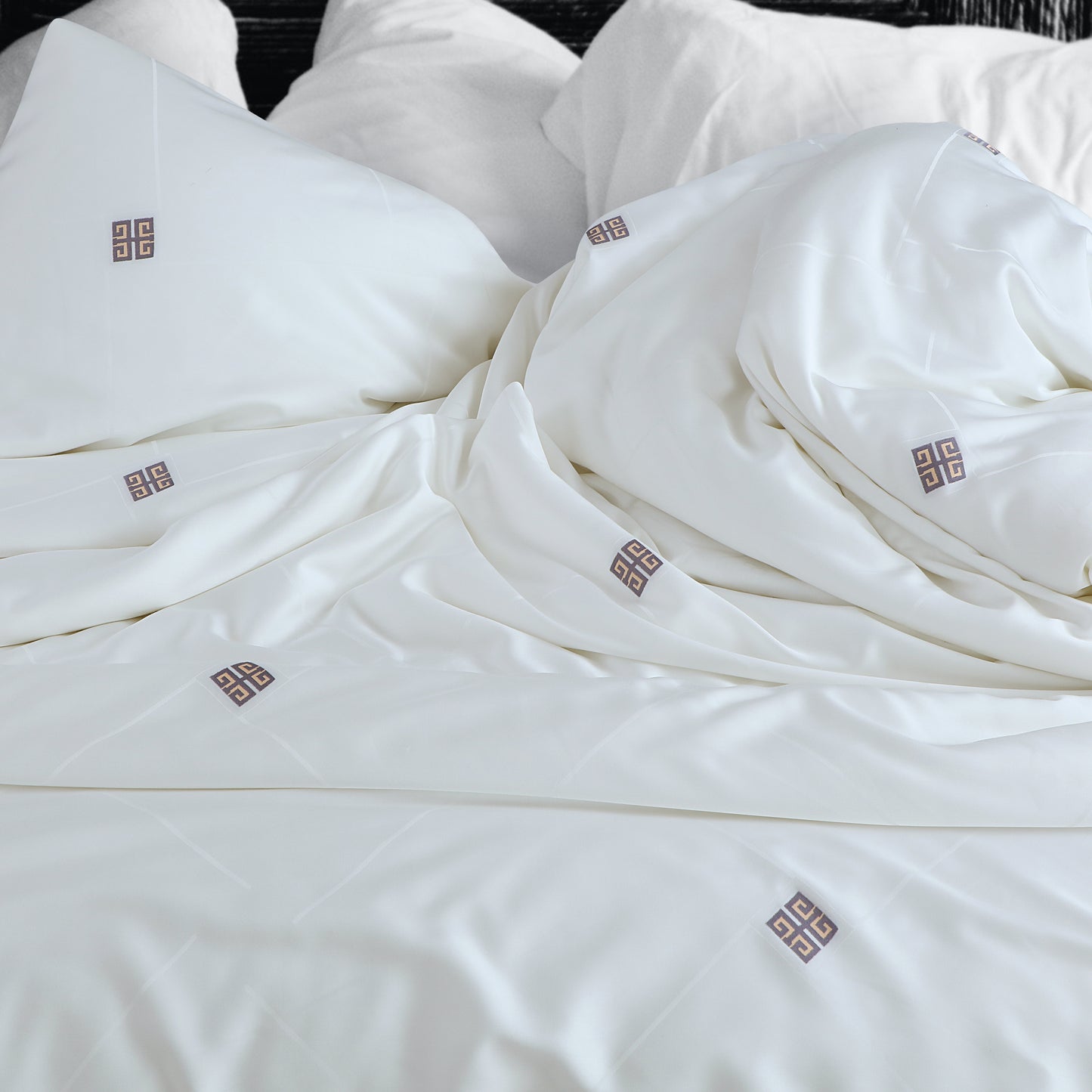 Ethimo Comforter Collection By Ross