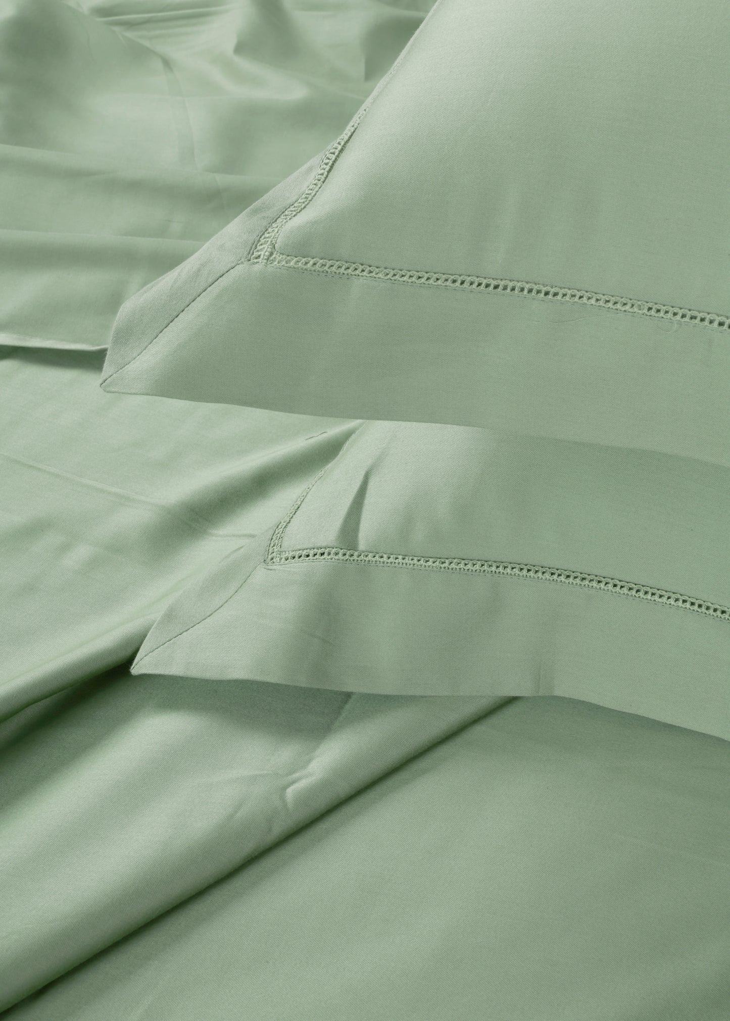 Classic Solid Cotton Bed Sheet - 300 TC with two Pillow covers