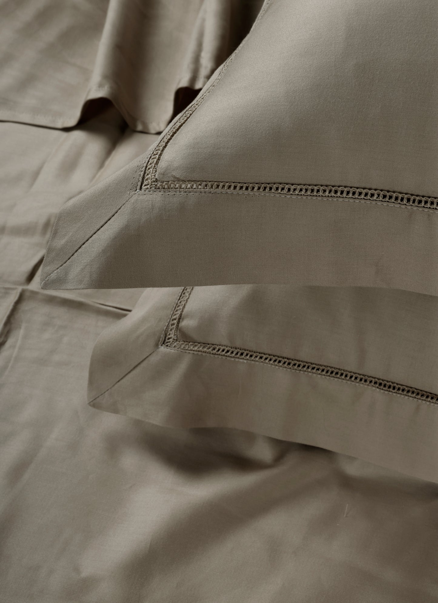 Classic Solid Cotton Bed Sheet - 300 TC with two Pillow covers