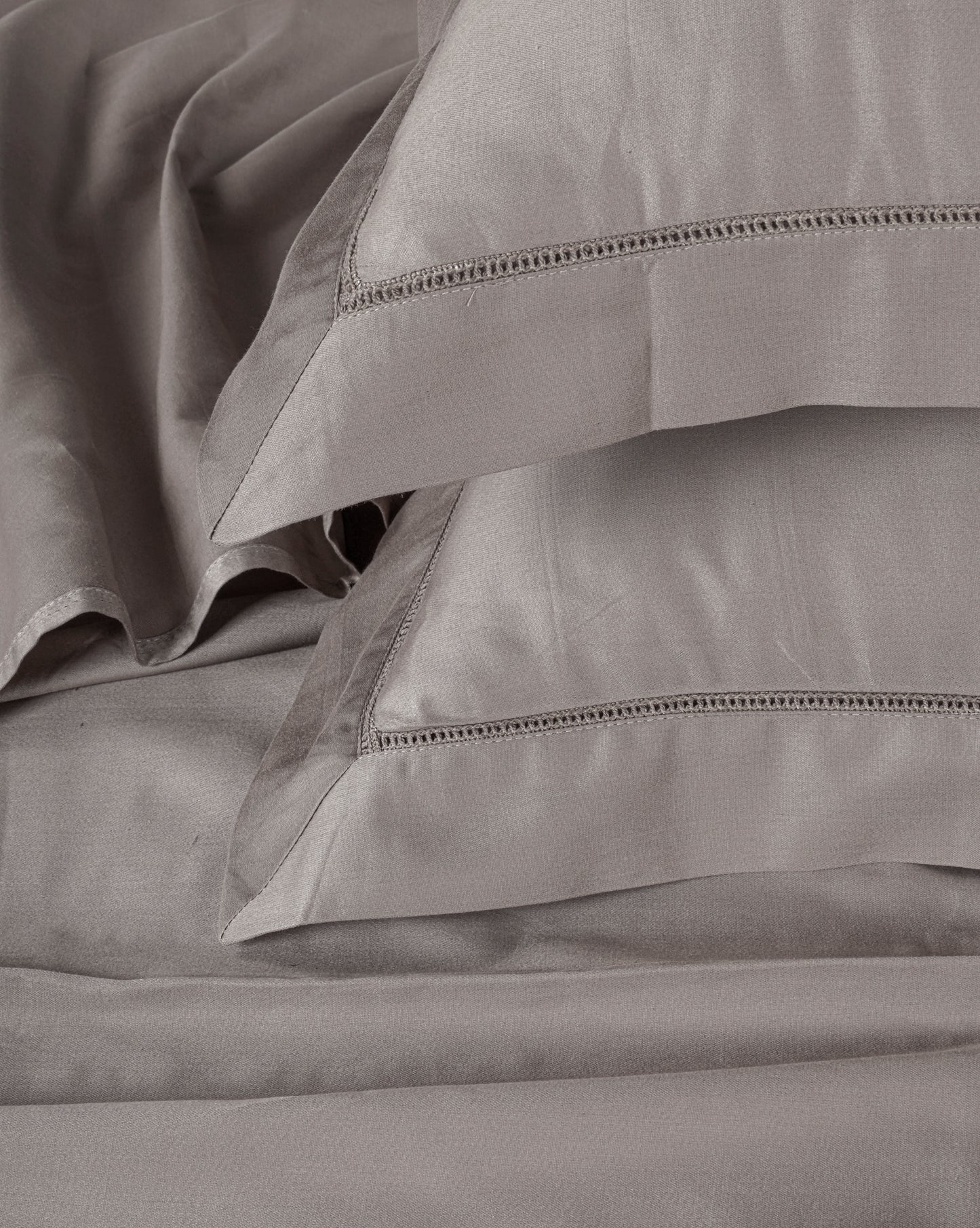 Classic Solid Cotton Bed Sheet - 300 TC with two Pillow covers