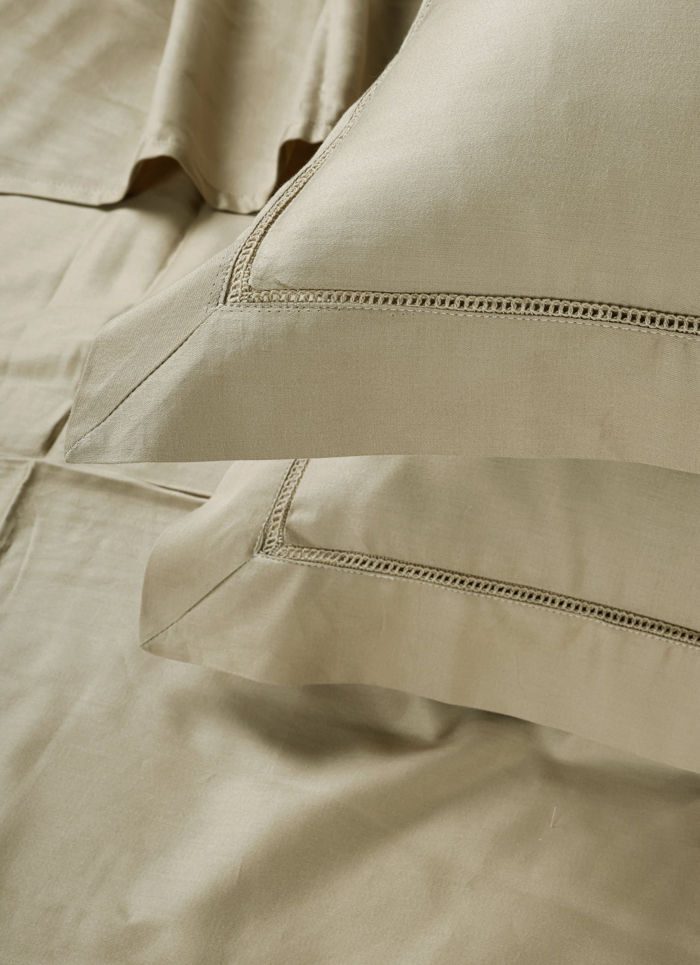 Classic Solid Cotton Bed Sheet - 300 TC with two Pillow covers