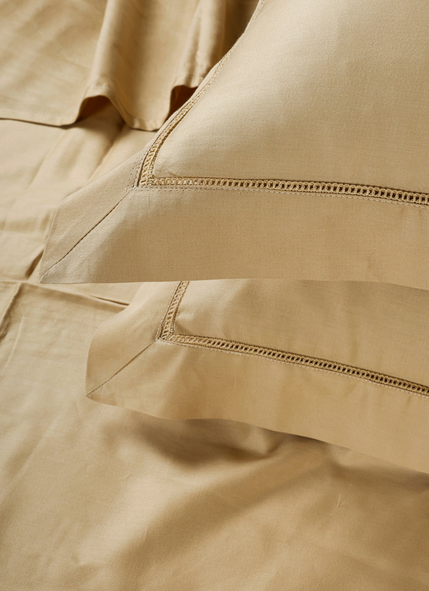 Classic Solid Cotton Bed Sheet - 300 TC with two Pillow covers