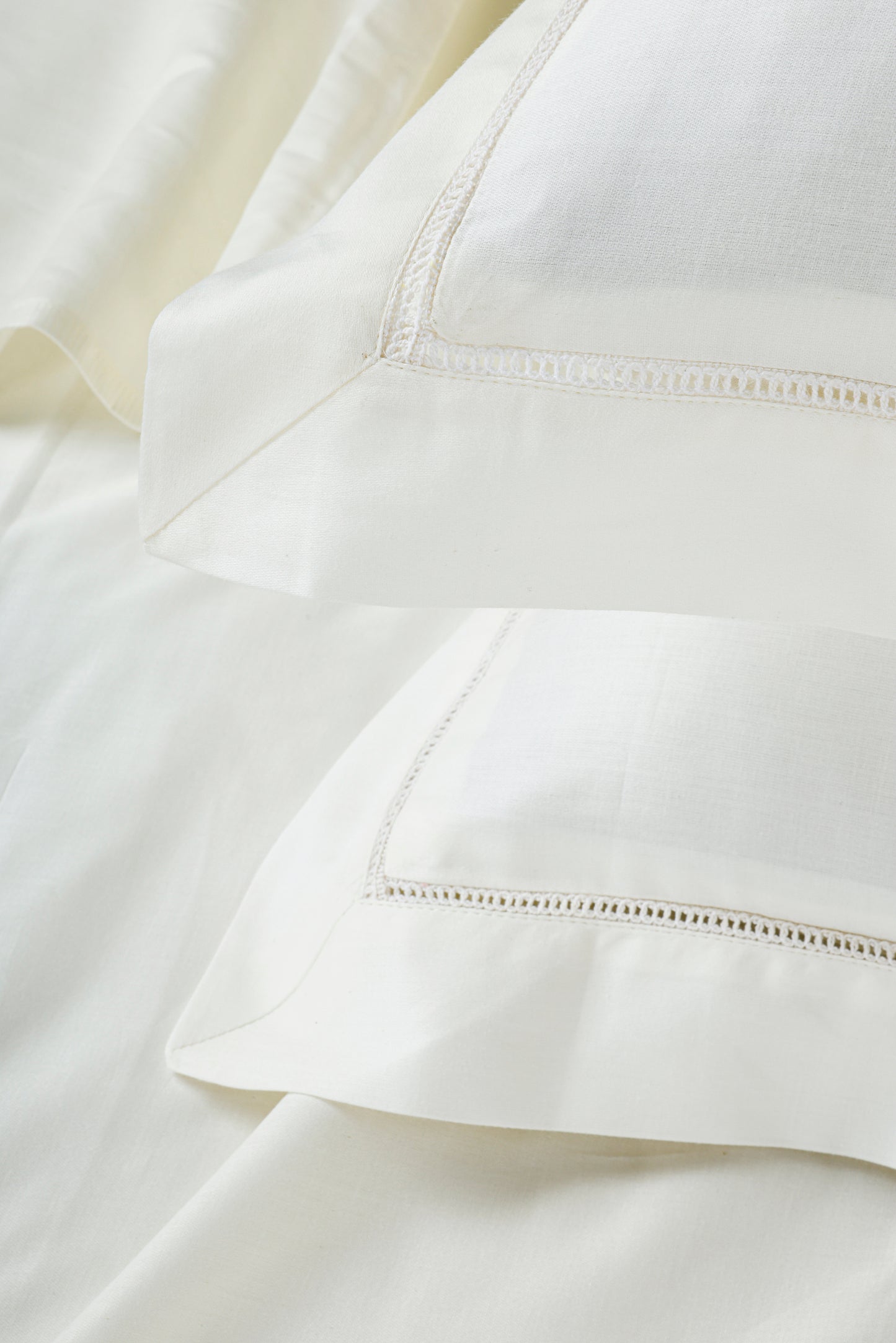 Classic Solid Cotton Bed Sheet - 300 TC with two Pillow covers