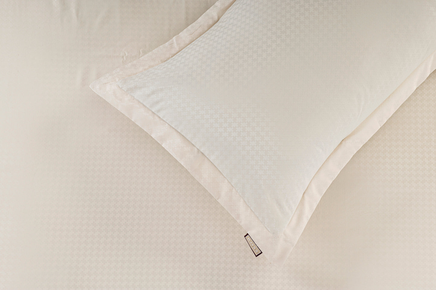 Essence Bedsheet -King Size (108x108 inches) - with two Pillow Covers